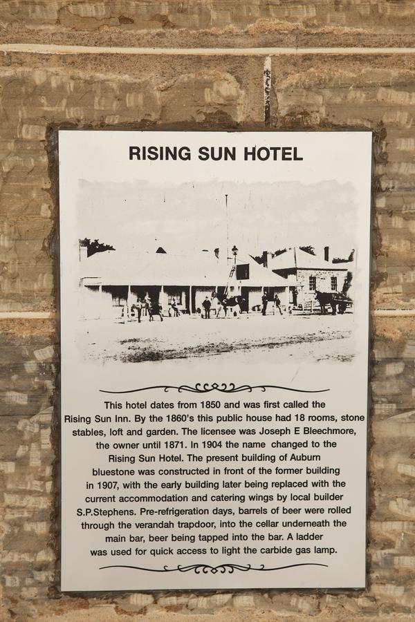 The Rising Sun Hotel Auburn Екстер'єр фото